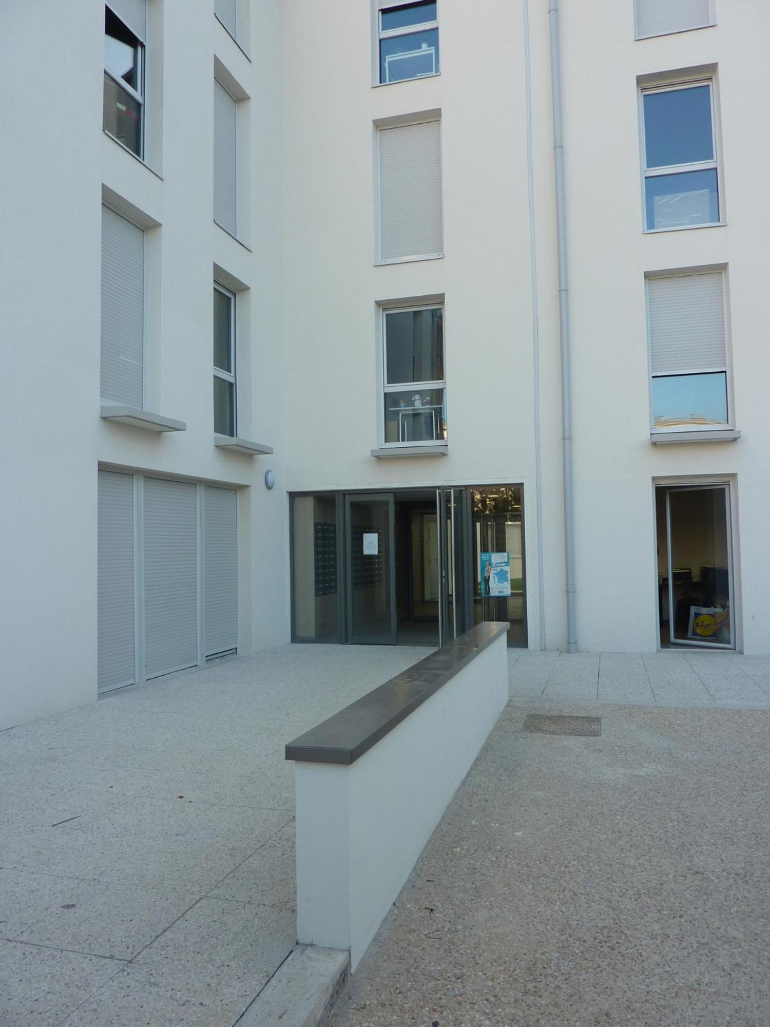 Résidence Hôtelière Laudine Reims Esterno foto